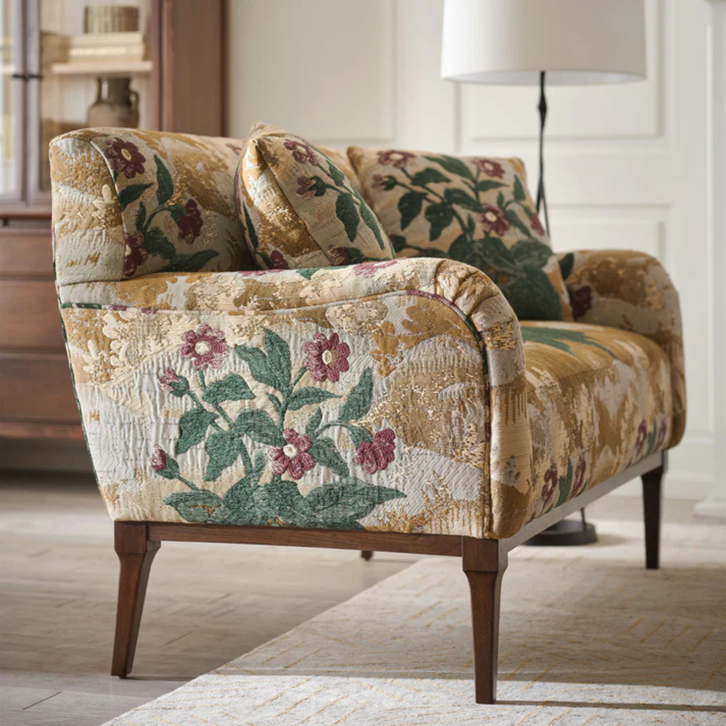 Hudson Valley Settee