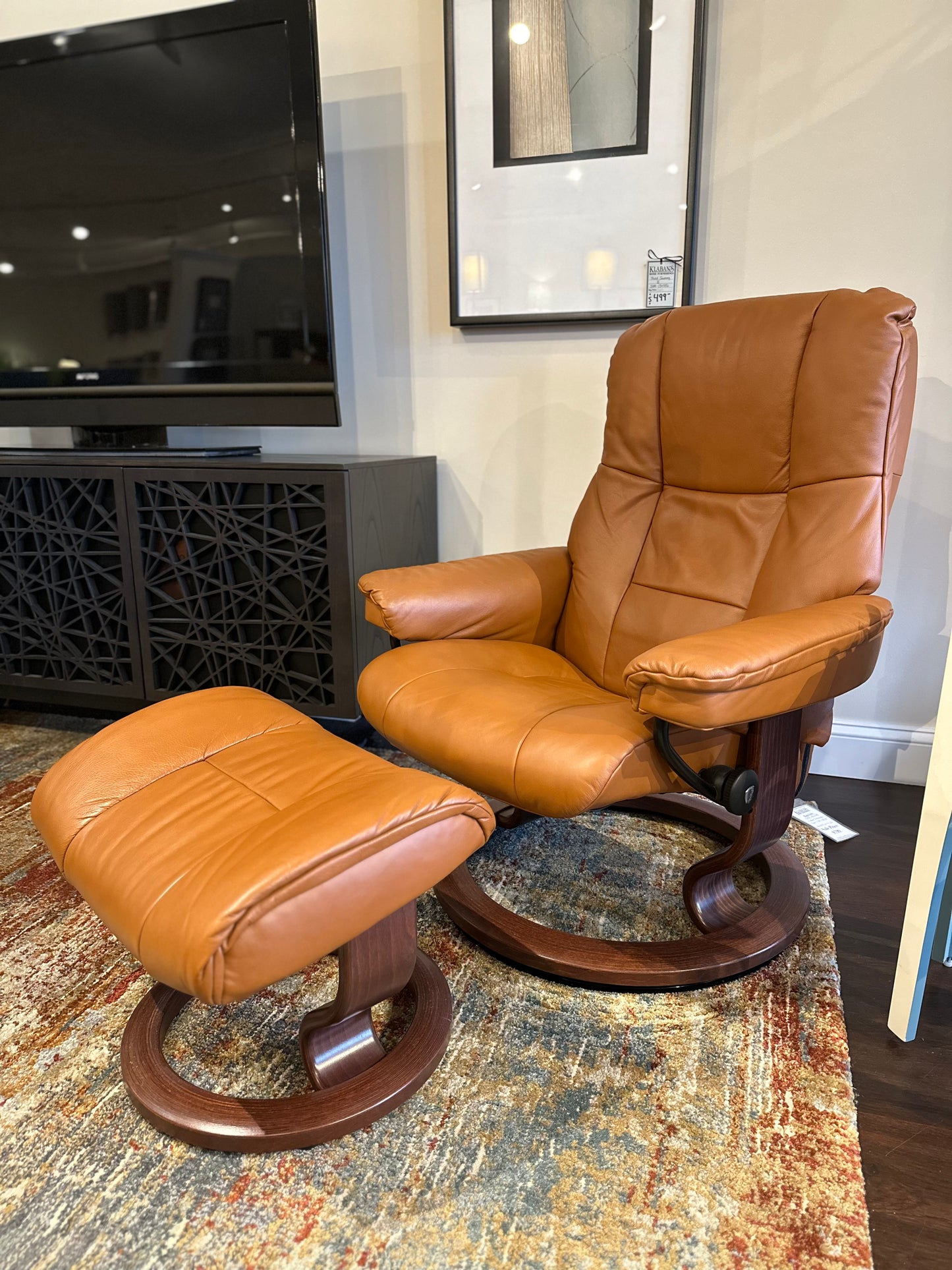 Stressless Mayfair Medium Classic Chair & Ottoman