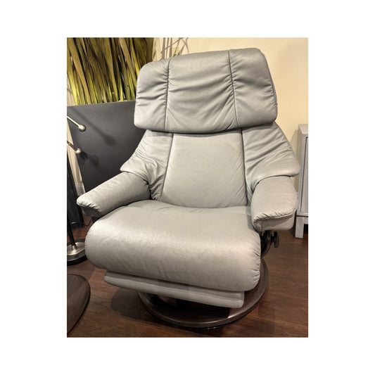 Reno Larger Classic Power Recliner